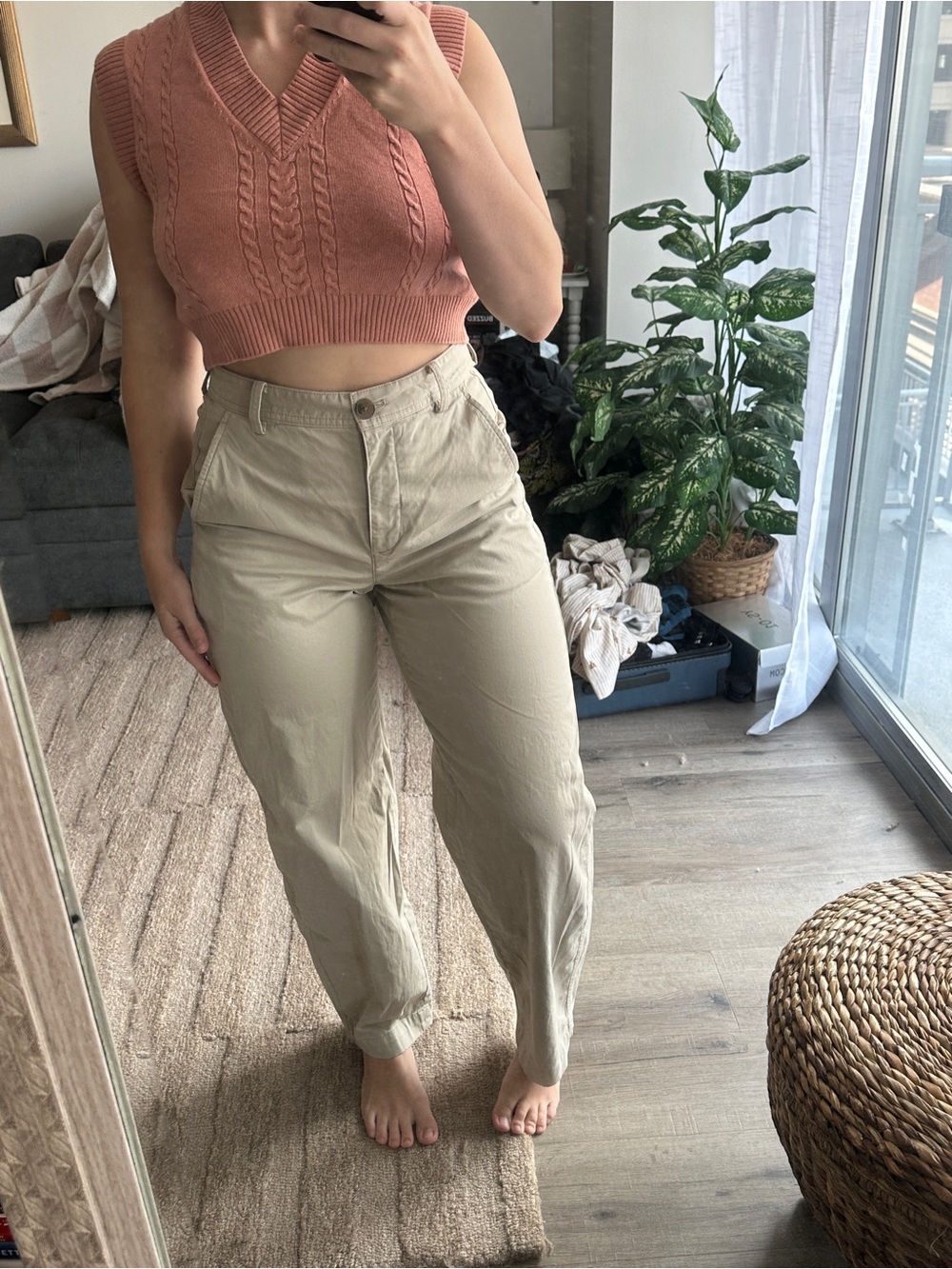 Aritzia Wilfred Beige High-Rise Straight Leg Barrel Pants